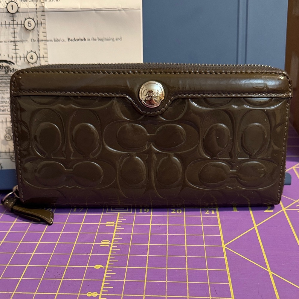 Coach Dark Green Patent Leather Zip Around Sig C Embossed Wallet